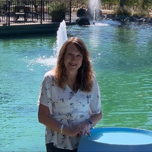 Meet your Posher, Cindy